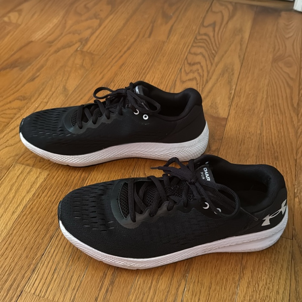 Under Armour Charged Pursuit Sz 9.5